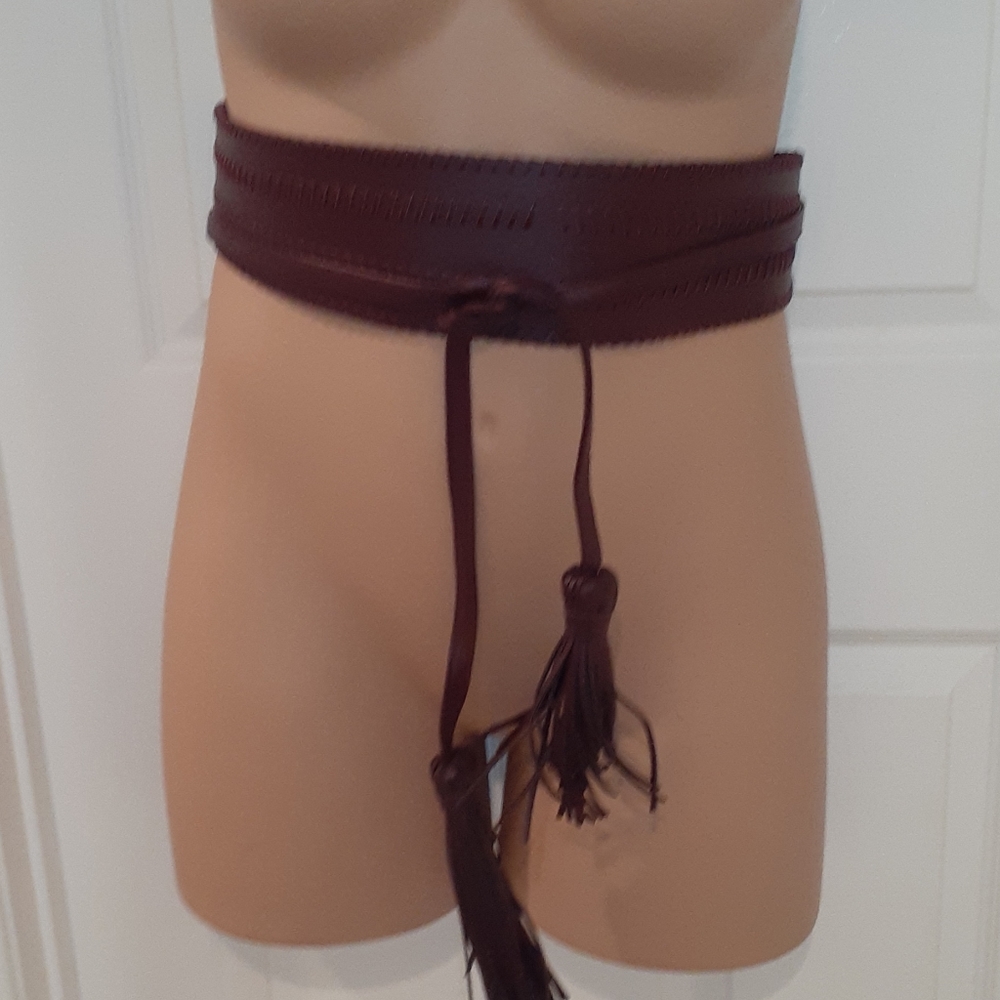 ❄NWOT Wrap Belt